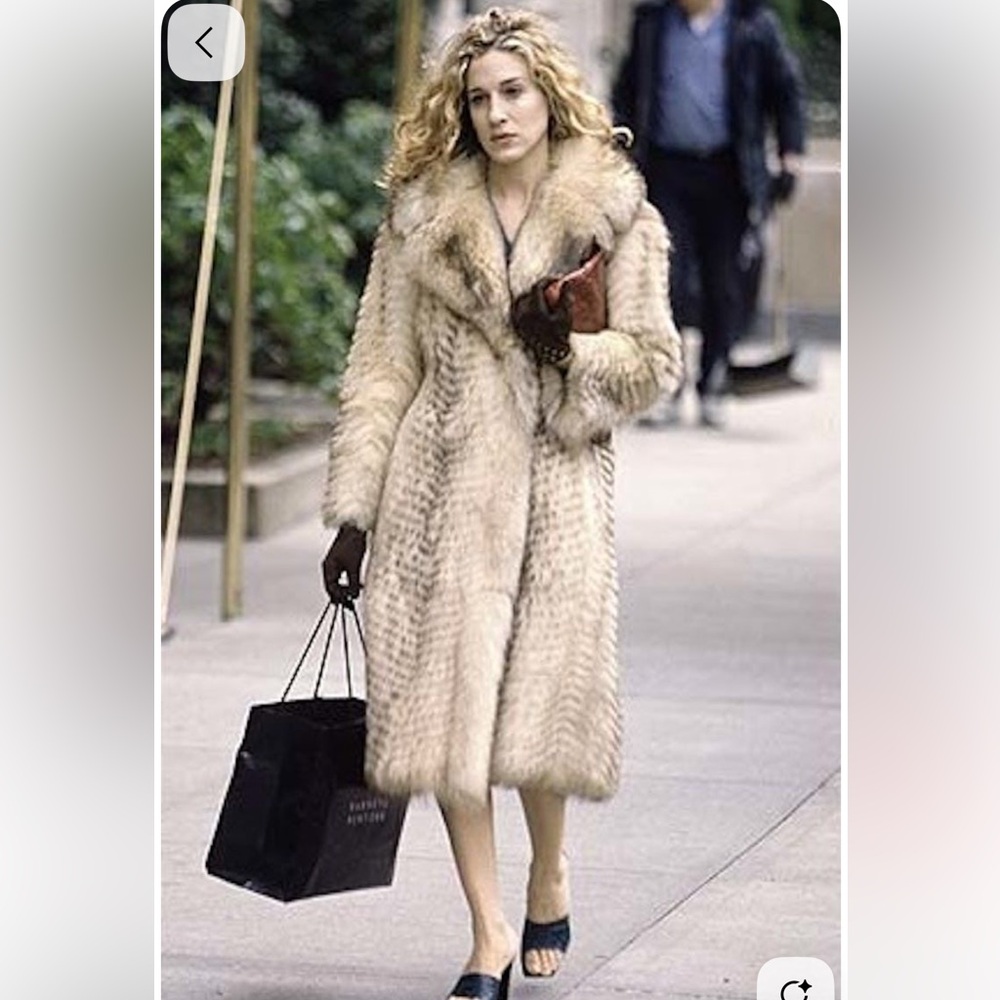 Saga Fox Fur Coat long - Picture 2 of 12